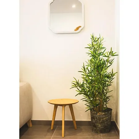 Apartment Flores De Gitanilla 2 *